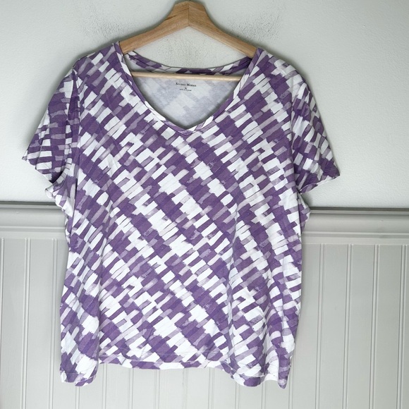 Studio Works Tops - Studio Works XL Purple and White 100%Cotton Vneck Geometric Tee